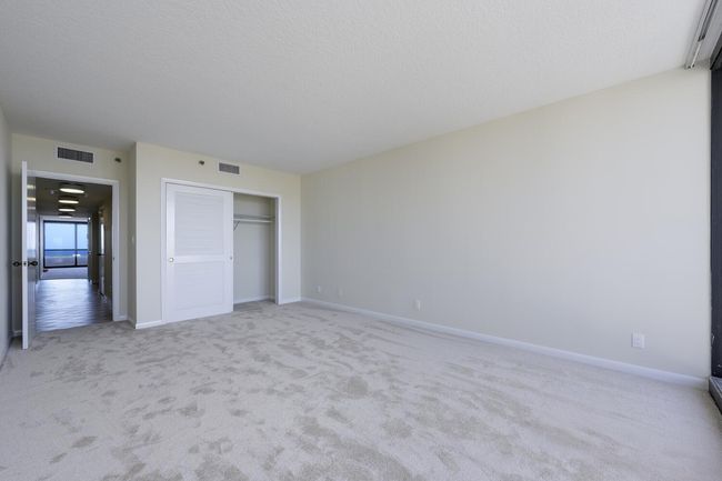 APT-17C - 525 S Flagler Dr, Condo with 2 bedrooms, 2 bathrooms and null parking in West Palm Beach FL | Image 11