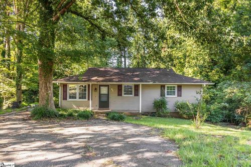 102 Padgett Ct, Wellford, SC, 29385-9696 | Card Image