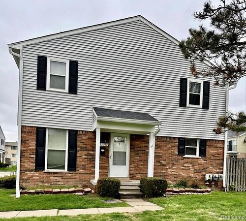 37371 Charter Oaks Blvd, Clinton Twp, MI, 48036-2413 | Card Image