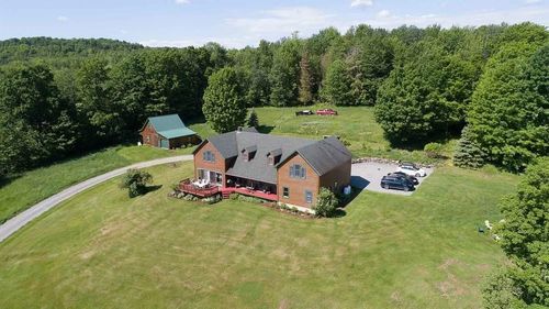 6095 Lake Rd, Newport Ctr, VT, 05857-9469 | Card Image