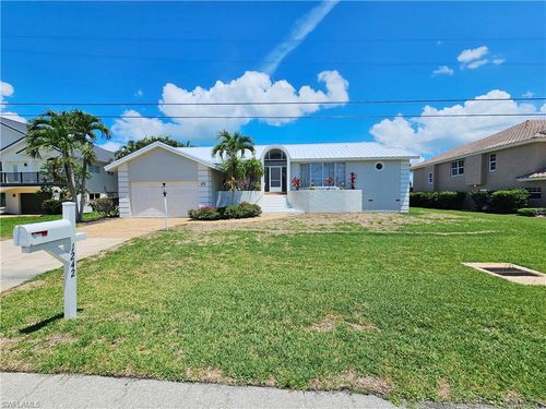 1242 Par View Dr, SANIBEL, FL, 33957-6402 | Card Image