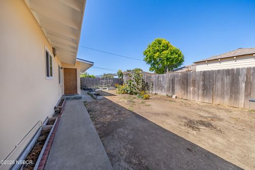 224 N F St, Lompoc, CA, 93436-6014 | Card Image