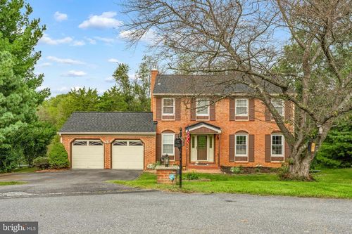 7312 Countryside Cir, Middletown, MD, 21769-6910 | Card Image