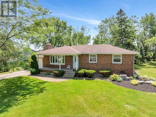 3927 S Talbot Rd, Oldcastle, ON, N0R1L0 | Card Image