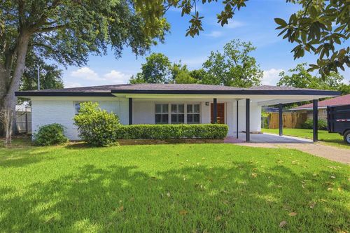 108 Morningside Dr, Lake Charles, LA, 70605-6630 | Card Image