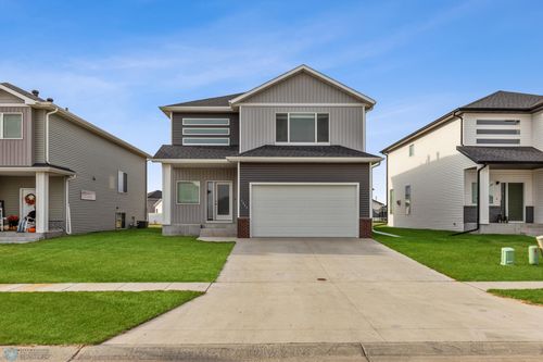 5480 Lori Ln W, West Fargo, ND, 58078-8548 | Card Image