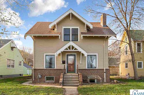 740 Belgrade Ave, North Mankato, MN, 56003-3600 | Card Image