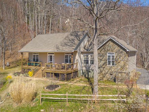 449 Windy Hill Dr, Waynesville, NC, 28785-8674 | Card Image