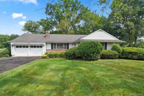 4 Lombardi Dr, New City, NY, 10956-3406 | Card Image