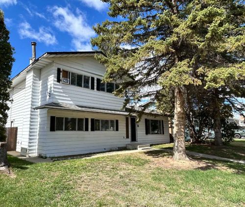 161 Ingram Park Drive E, Brooks, AB, T1R0J8 | Card Image