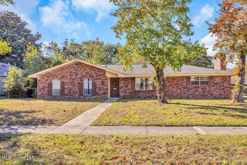 1525 31st Ave, Gulfport, MS, 39501-2749 | Card Image