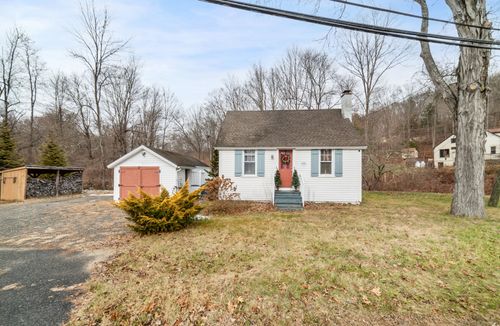 10 Hazel Plain Rd, Woodbury, CT, 06798-1917 | Card Image