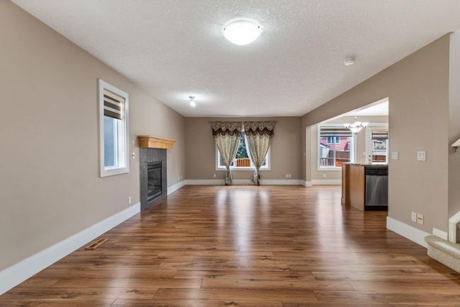 15 Saddlecrest Gdns Ne, House detached with 3 bedrooms, 2 bathrooms and 4 parking in Calgary AB | Image 8