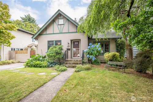 2733 Fir St, Longview, WA, 98632-2022 | Card Image