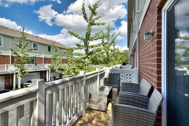 102 Morgans Gate Dr, Condo with 3 bedrooms, 3 bathrooms and 2 parking in Wood Dale IL | Image 4