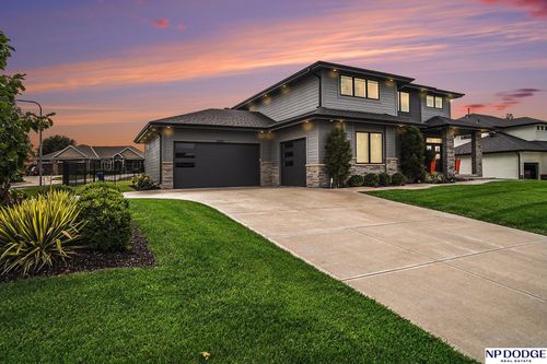 16403 Craig Ave, Bennington, NE, 68007-1849 | Card Image