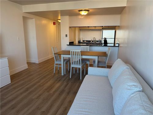 apt-tsg-600 E 8th St, Kansas City, MO, 64106-1623 | Card Image