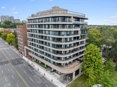 304 - 285 Avenue Rd, Condo with 2 bedrooms, 3 bathrooms and 1 parking in Toronto ON | Image 1