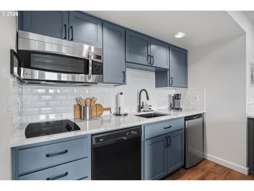 1635-18575 Sw Century Dr, Bend, OR, 97702 | Card Image