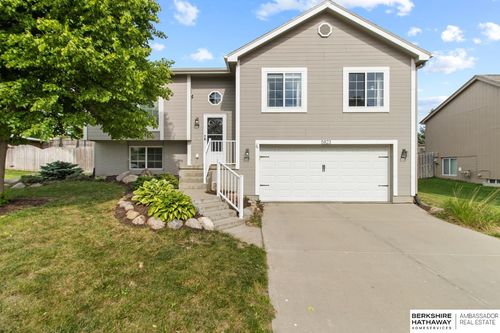 5823 S 190th Terrace, Omaha, NE, 68135 | Card Image