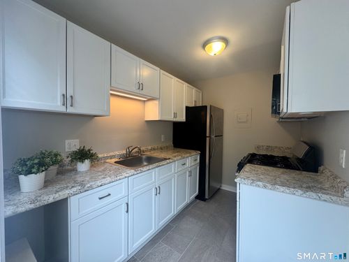 205-205 Virginia Ave, Bridgeport, CT, 06610-1500 | Card Image