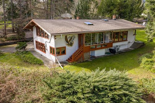415 Holiday Rd, Fanny Bay, BC, V0R1W0 | Card Image