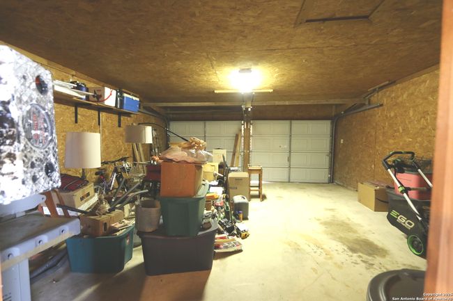 6359 Cooksey Rd, House other with 3 bedrooms, 2 bathrooms and null parking in Adkins TX | Image 50