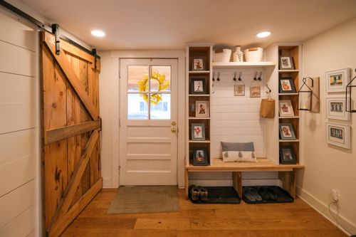 531 Main St, Chester, VT, 05143-9365 | Card Image