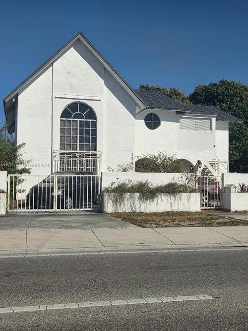 1341 E 8th Ave, Hialeah, FL, 33010-3707 | Card Image