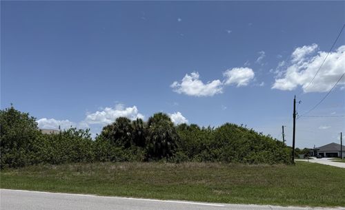 148 April Road, Rotonda West, FL, 33947 | Card Image