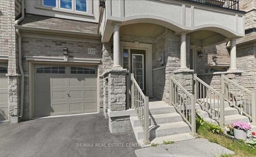 137 Borers Creek Cir, Hamilton, ON, L8B1W3 | Card Image