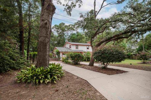 2020 E Bobe St, Pensacola, FL, 32503-5423 | Card Image