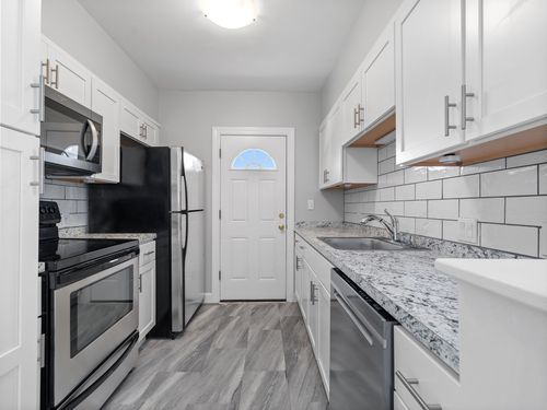 1-16 Windsor Rd, Medford, MA, 02155-5918 | Card Image