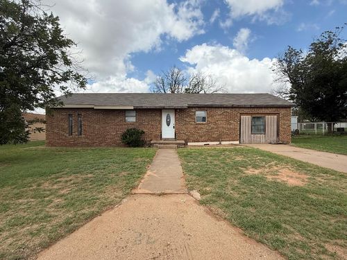 107 Elm St, Snyder, TX, 79549-6615 | Card Image