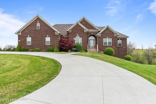 9201 Hassy Way, Louisville, KY, 40299-6647 | Card Image