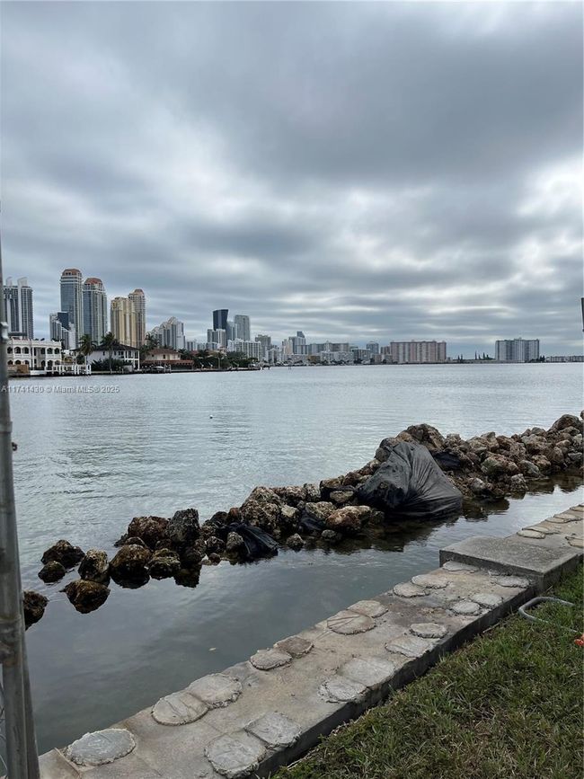 APT-1405 - 3500 Mystic Pointe Dr, Condo with 2 bedrooms, 2 bathrooms and null parking in Aventura FL | Image 32