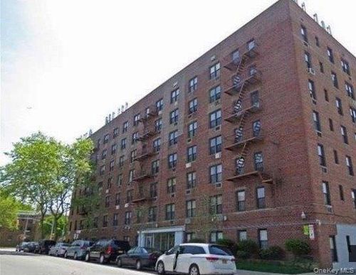 3p-152-72 Melbourne Ave, Flushing, NY, 11367-1413 | Card Image