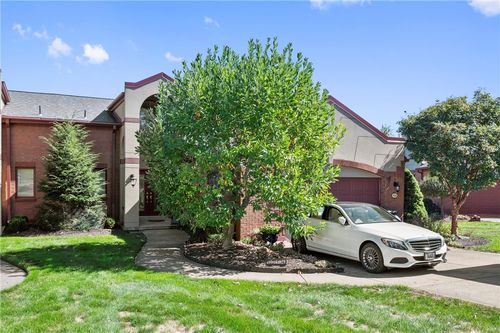 106 Trolley Ct, Pittsburgh, PA, 15237-4502 | Card Image