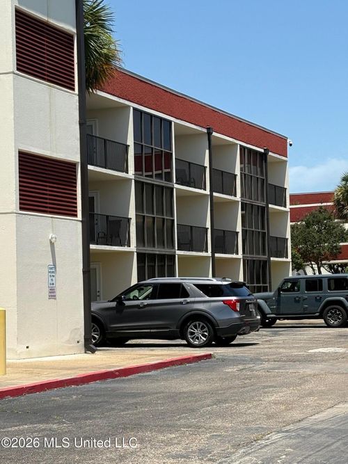 224-2046 Beach Blvd, Biloxi, MS, 39531-5113 | Card Image