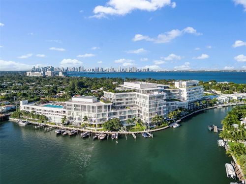 311-4701 N Meridian Ave, Miami Beach, FL, 33140 | Card Image