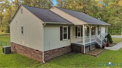 1567 Epworth Rd, Aylett, VA, 23009-2519 | Card Image