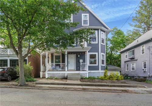 12 University Ave, Providence, RI, 02906-4122 | Card Image