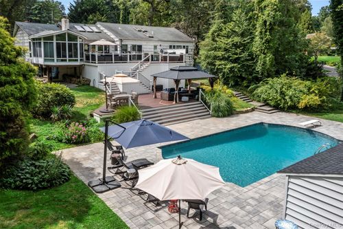 17 Plane Tree Ln, Dix Hills, NY, 11746-5109 | Card Image