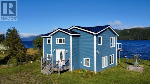 88 Main Rd, Bonne Bay, NL, A0K1P0 | Card Image