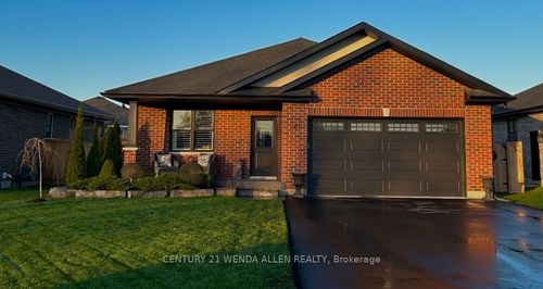 6 Carrick St, Stirling, ON, K0K3E0 | Card Image