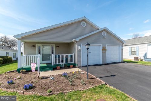 307 Carver Ln, ROYERSFORD, PA, 19468-1449 | Card Image