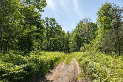 par-b-00 V/L Comstock Ave, Bitely, MI, 49309 | Card Image