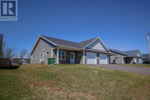 14 Aidan St, Charlottetown, PE, C1E3R1 | Card Image