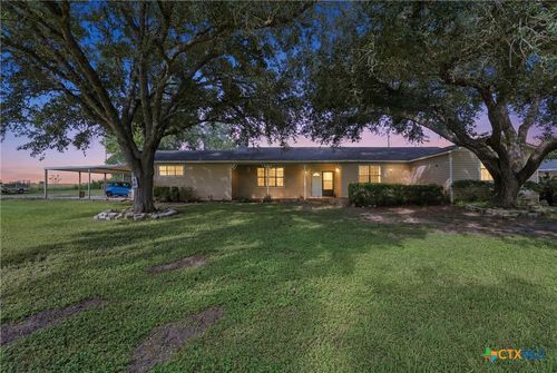 154 County Road 321, Yoakum, TX, 77995-6059 | Card Image
