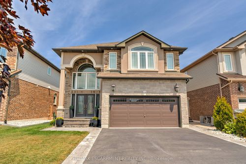 13 Biggar Cres, Grimsby, ON, L3M0E5 | Card Image
